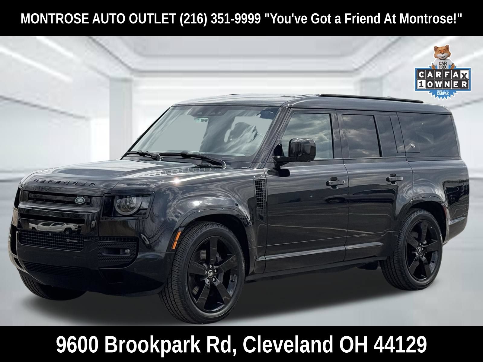 Used 2023 Land Rover Defender 130 X-Dynamic SE AWD/4WD image 9