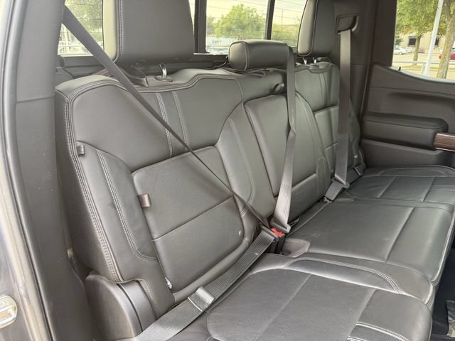 Used 2020 Chevrolet Silverado 1500 High Country w/ Technology Package AWD/4WD image 28