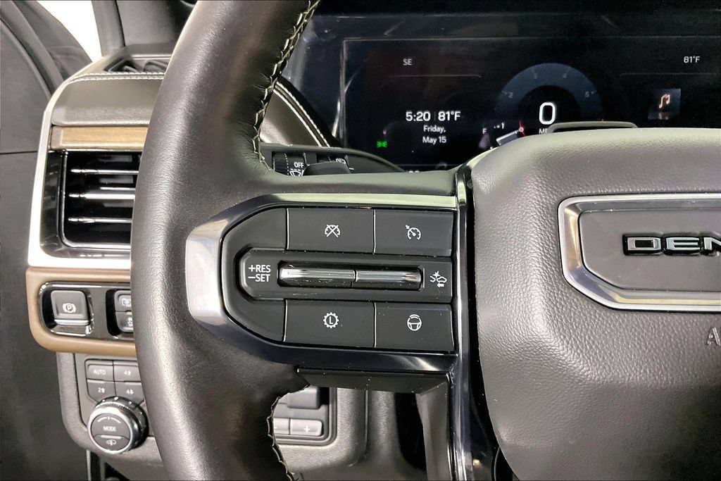 Used 2025 GMC Yukon Denali Ultimate AWD/4WD image 26