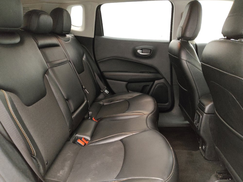 Used 2020 Jeep Compass Latitude w/ Cold Weather Group AWD/4WD image 19