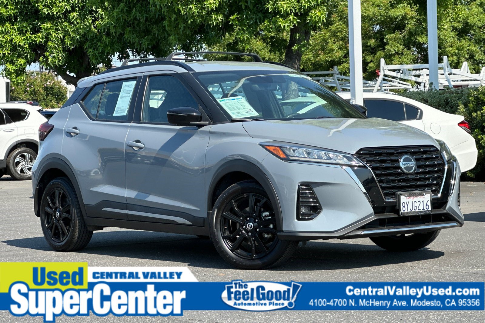 Used 2021 Nissan Kicks SR w/ Interior Electronics Package FWD image 1