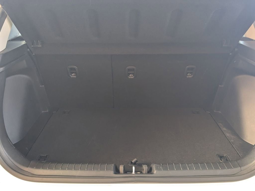 Used 2025 Hyundai Venue SEL image 7