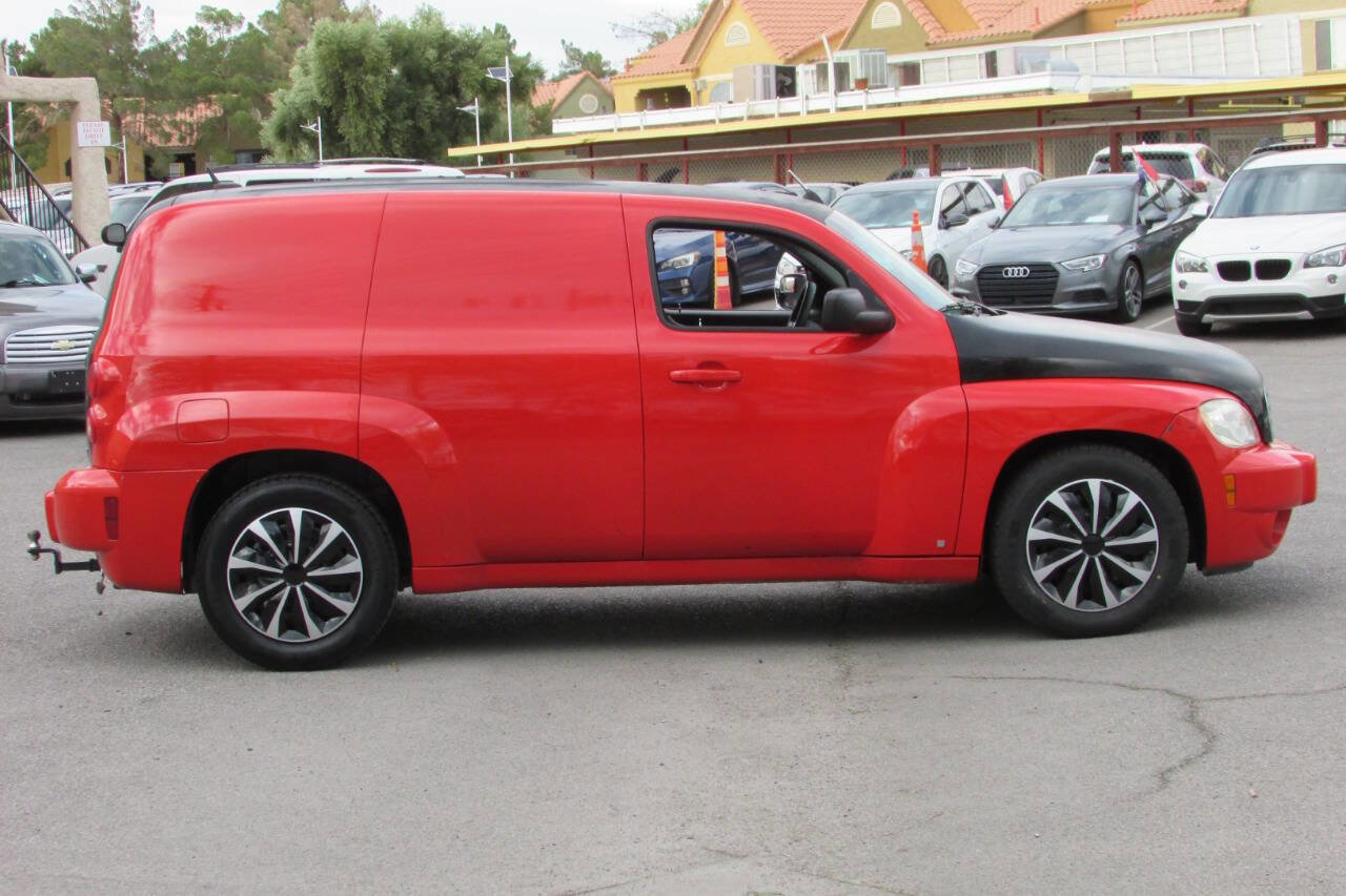 Used 2009 Chevrolet HHR LS image 8