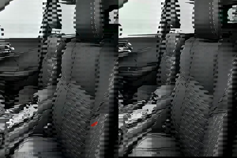 New 2026 Mitsubishi Outlander SE image 14