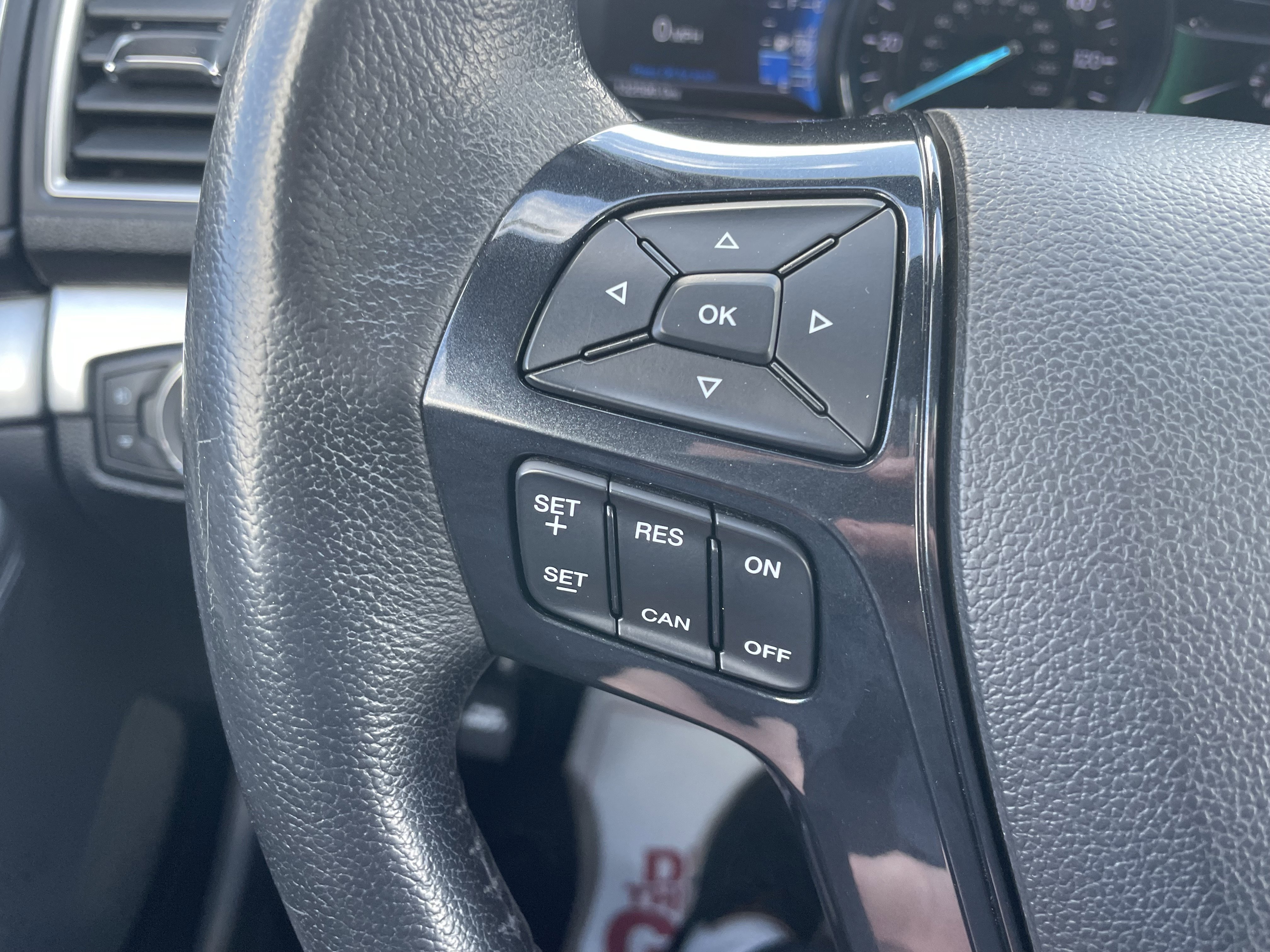 Used 2016 Ford Explorer XLT w/ Equipment Group 202A image 15