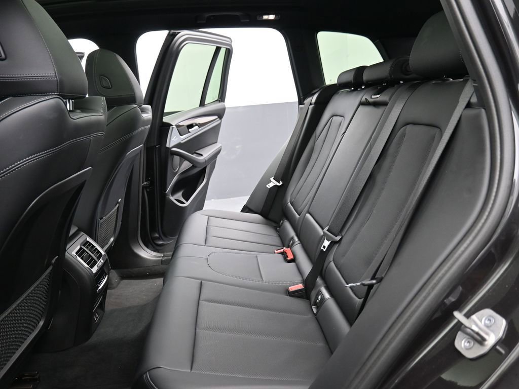 Used 2023 BMW X3 xDrive30i w/ Convenience Package image 15