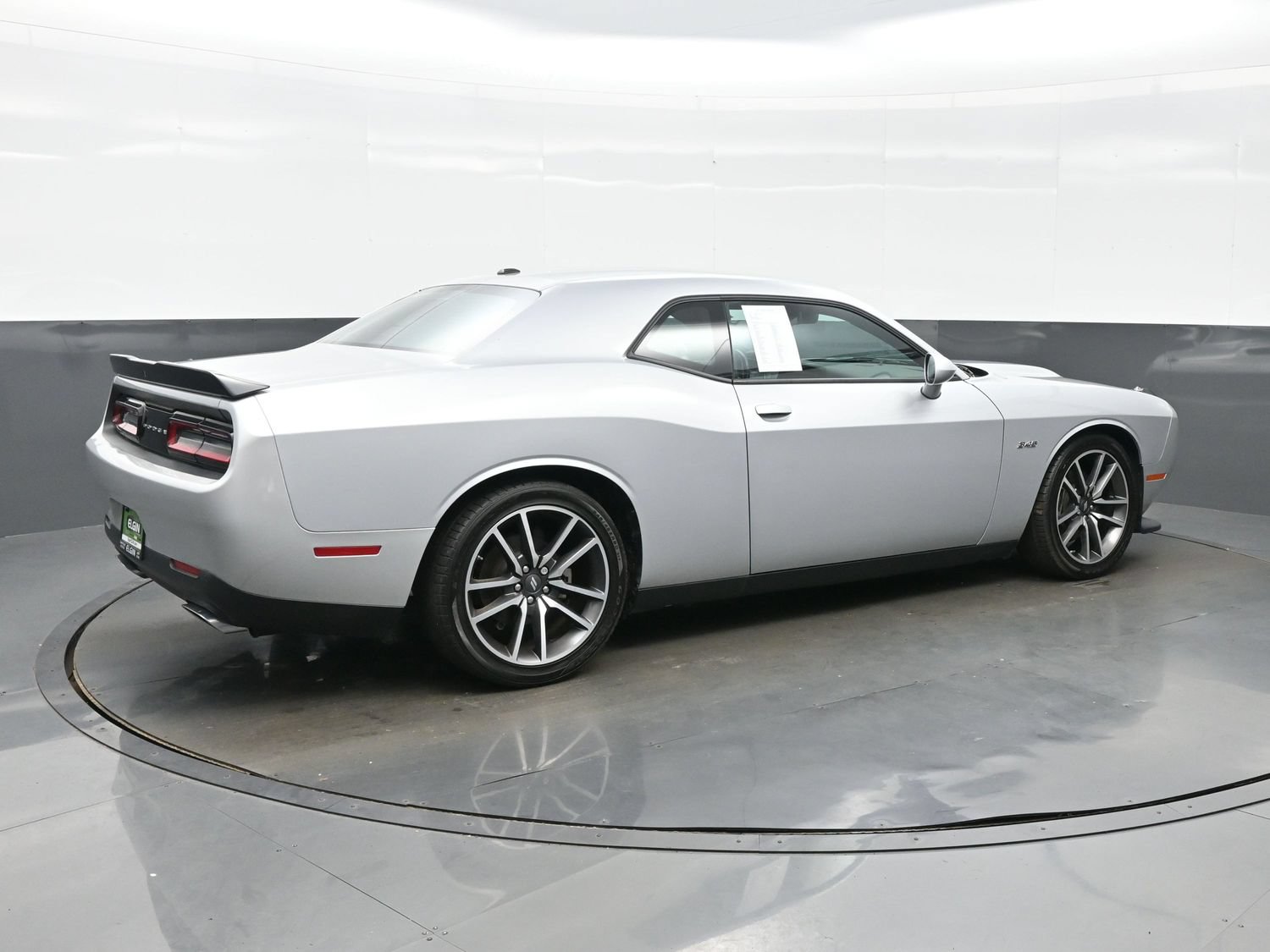 Used 2023 Dodge Challenger R/T RWD image 8