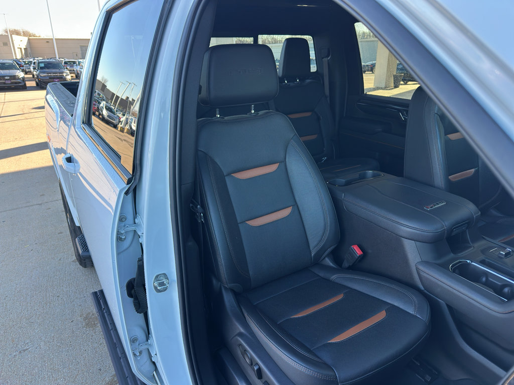 Used 2024 GMC Sierra 2500 AT4 w/ Technology Package image 35