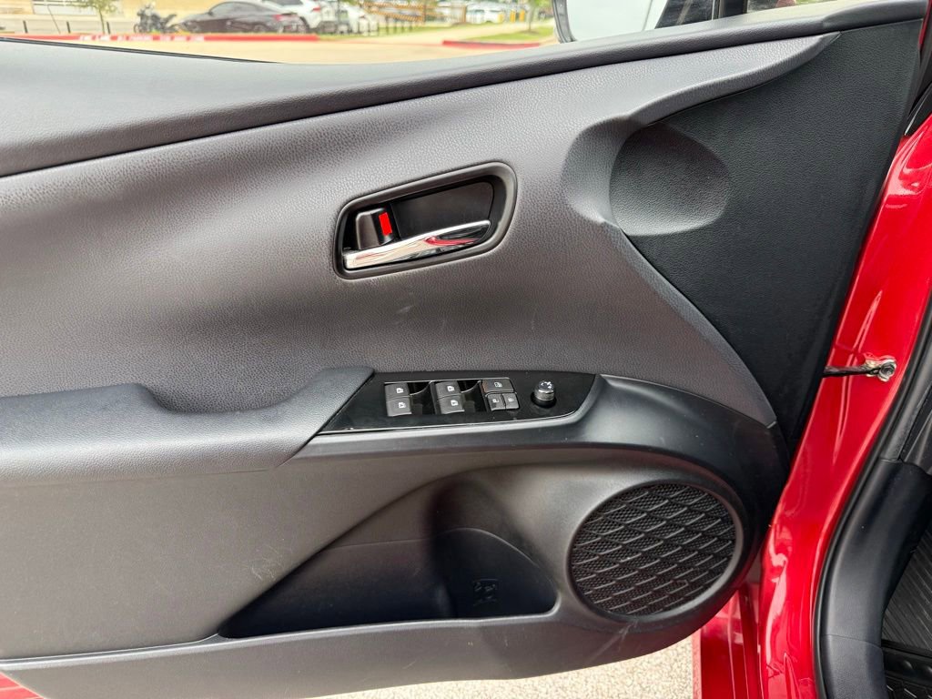 Used 2017 Toyota Prius Prime Advanced FWD image 11