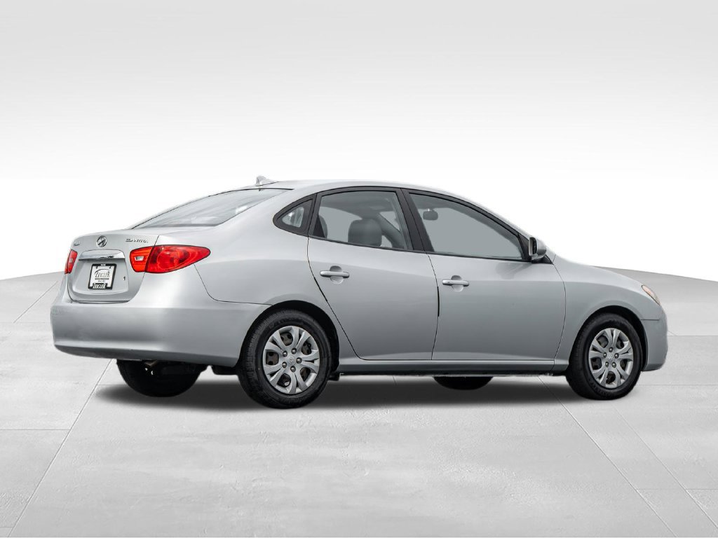 Used 2010 Hyundai Elantra GLS FWD image 7