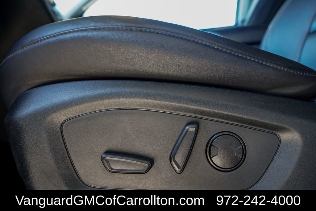 Used 2024 Ford Explorer XLT w/ Equipment Group 202A image 23