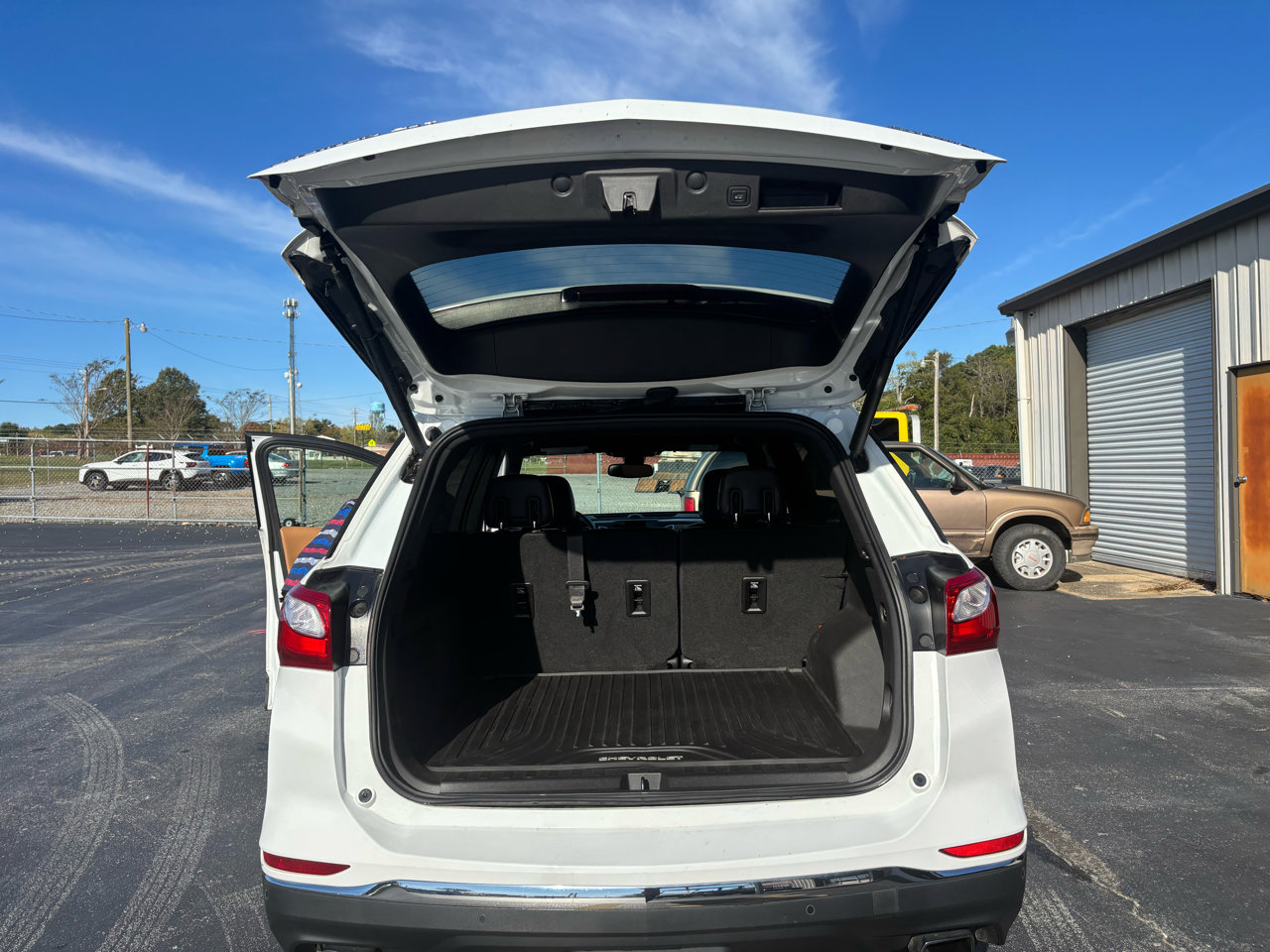 Used 2019 Chevrolet Equinox Premier image 12