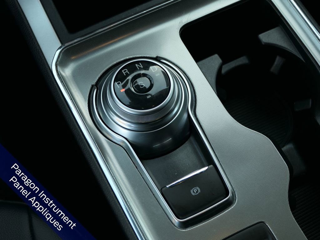 Used 2024 Ford Edge SEL w/ Sport Appearance Package image 24