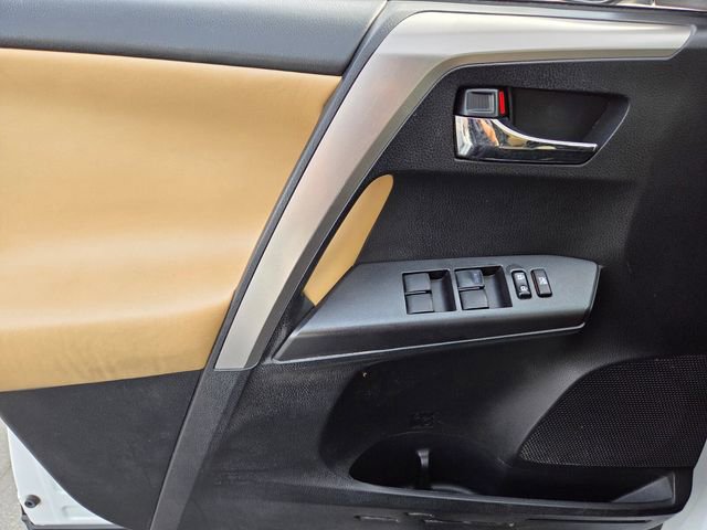 Used 2016 Toyota RAV4 XLE w/ Convenience Package FWD image 15