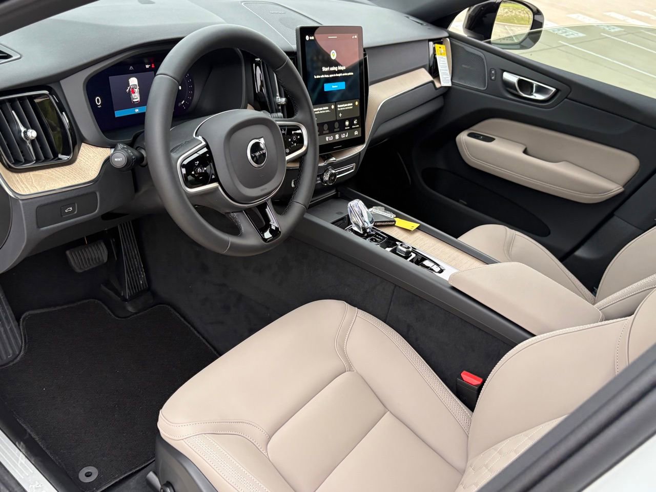 New 2026 Volvo XC60 B5 Plus w/ Protection Package Premier image 13