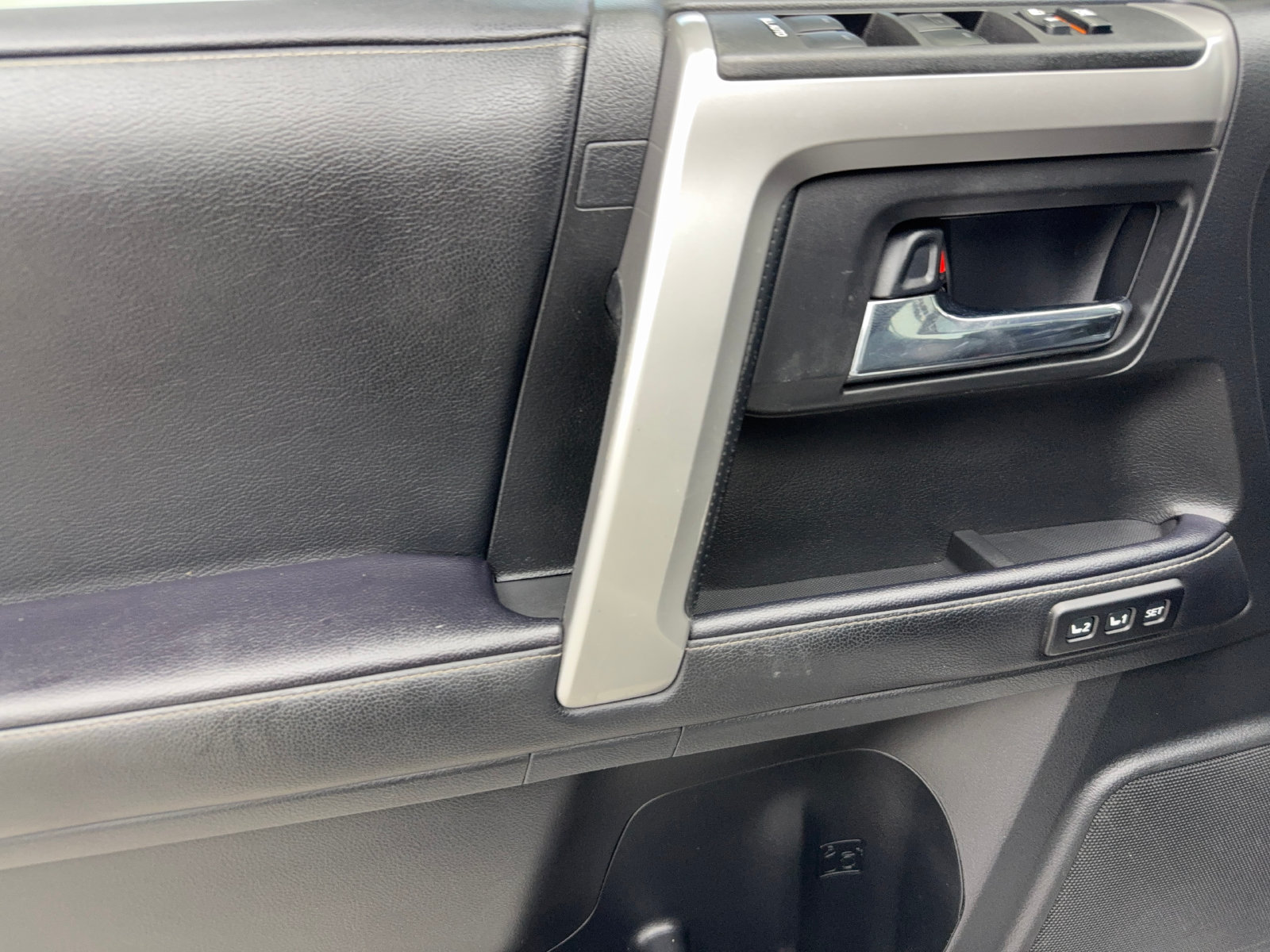 Used 2022 Toyota 4Runner Limited AWD/4WD image 37