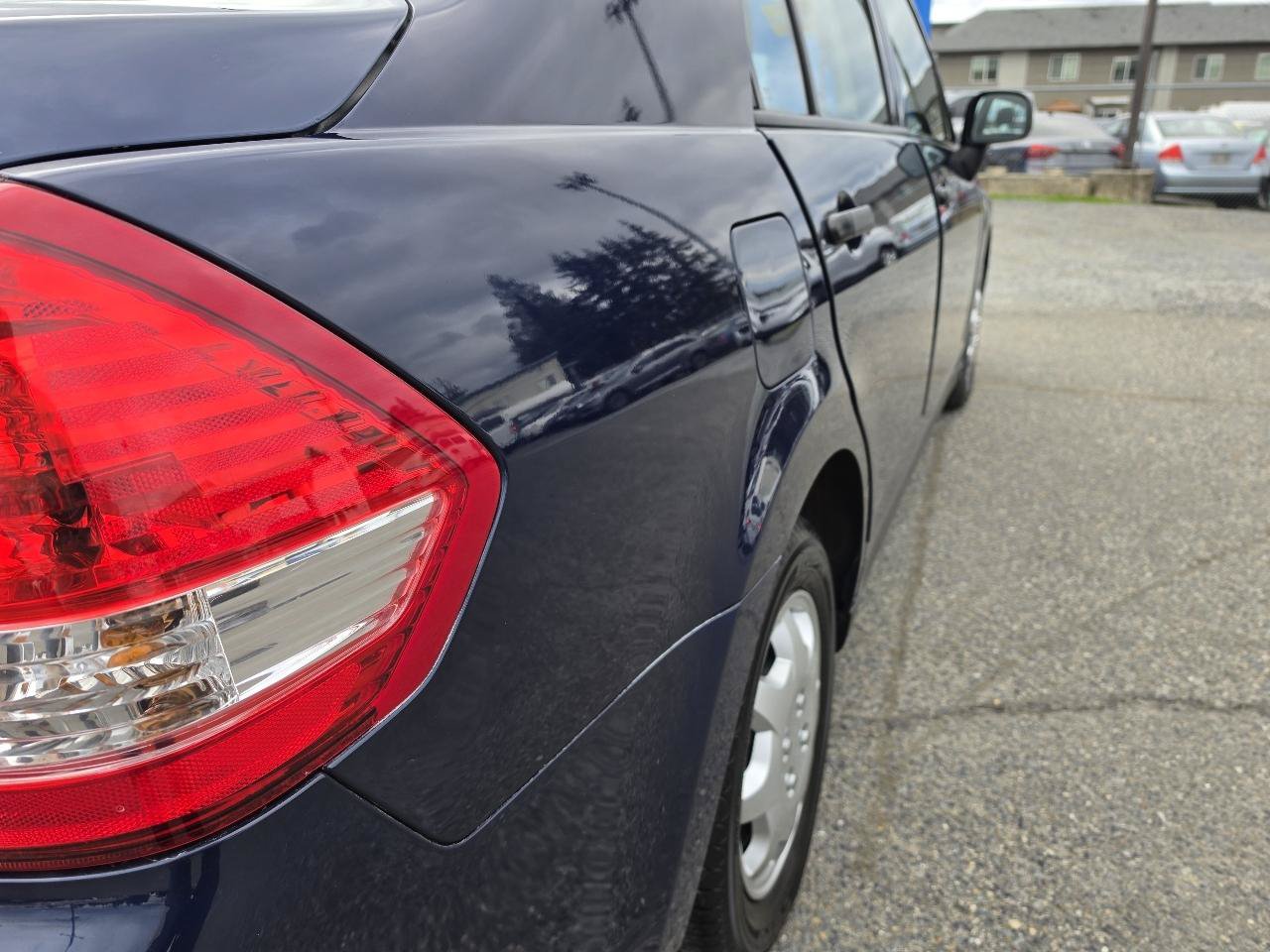 Used 2011 Nissan Versa Sedan FWD image 37