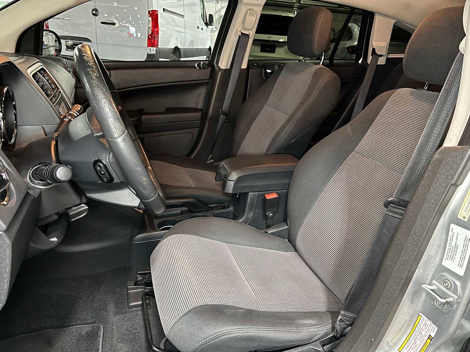 Used 2010 Dodge Caliber Heat w/ Premium Sound Group FWD image 23