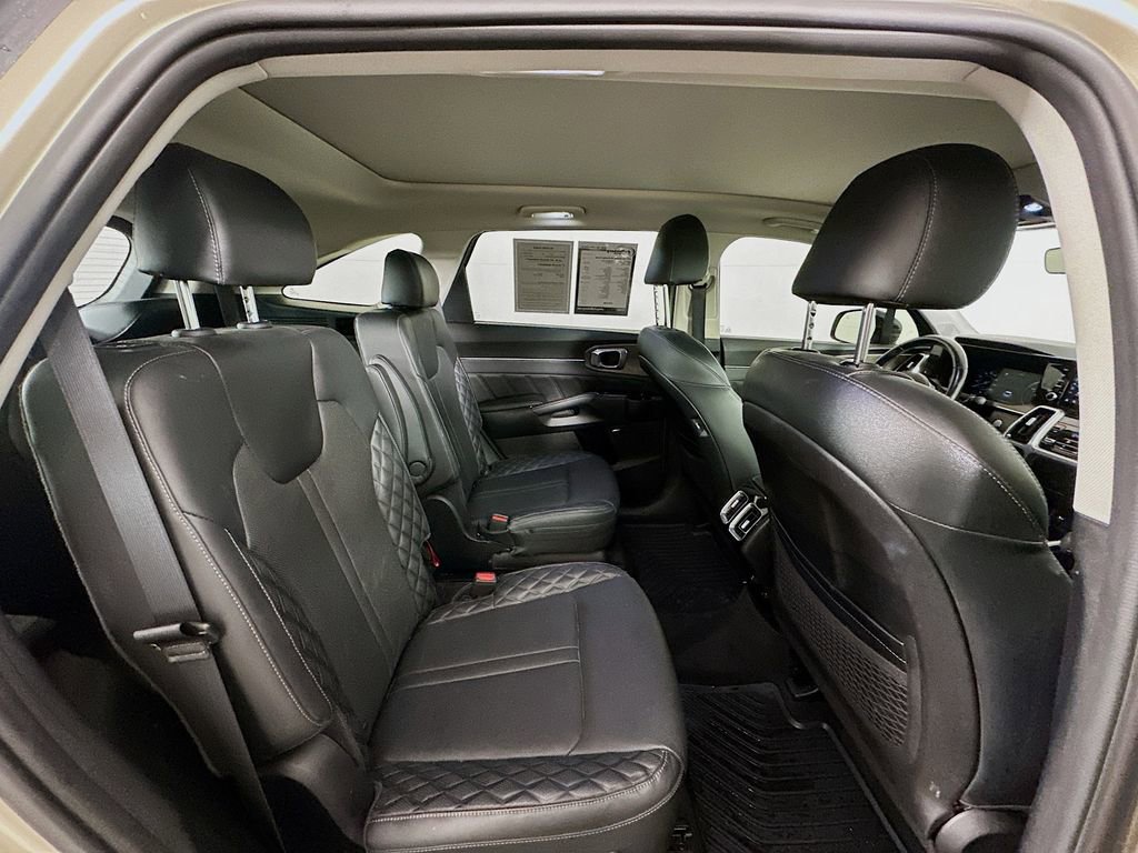 Used 2021 Kia Sorento SX Prestige image 29