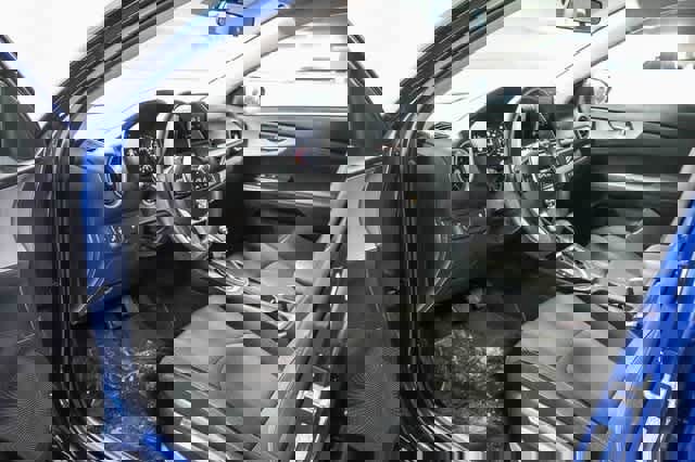 Used 2024 Kia Forte LXS w/ LXS Technology Package image 17