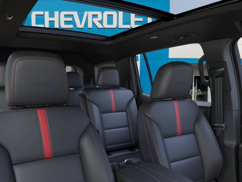 New 2026 Chevrolet Traverse RS w/ LPO, Floor Liner Package AWD/4WD image 28