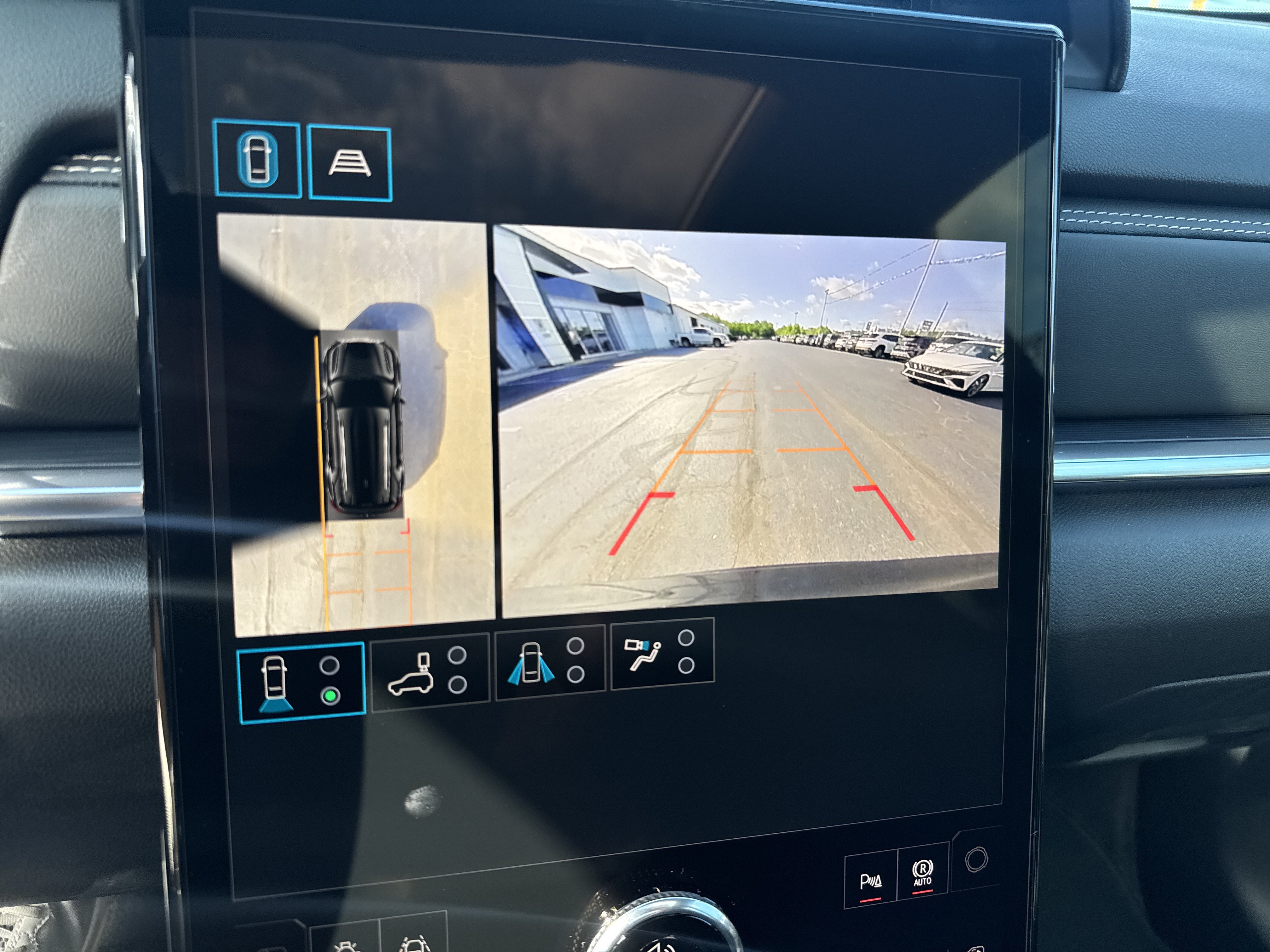 New 2027 GMC Terrain Elevation w/ Elevation Premium Package AWD/4WD image 26