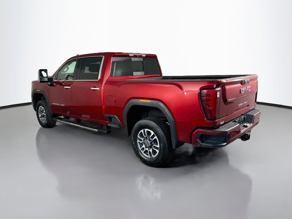 Used 2024 GMC Sierra 3500 Denali w/ Technology Package AWD/4WD image 5