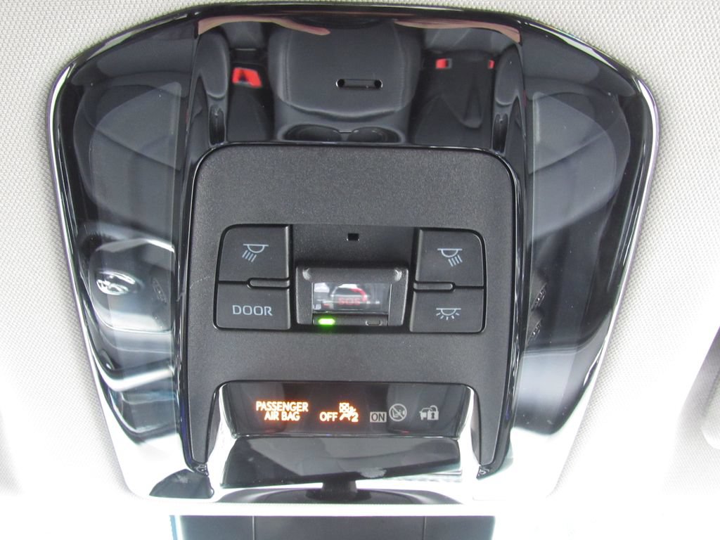 Certified 2024 Toyota Venza LE AWD/4WD image 25