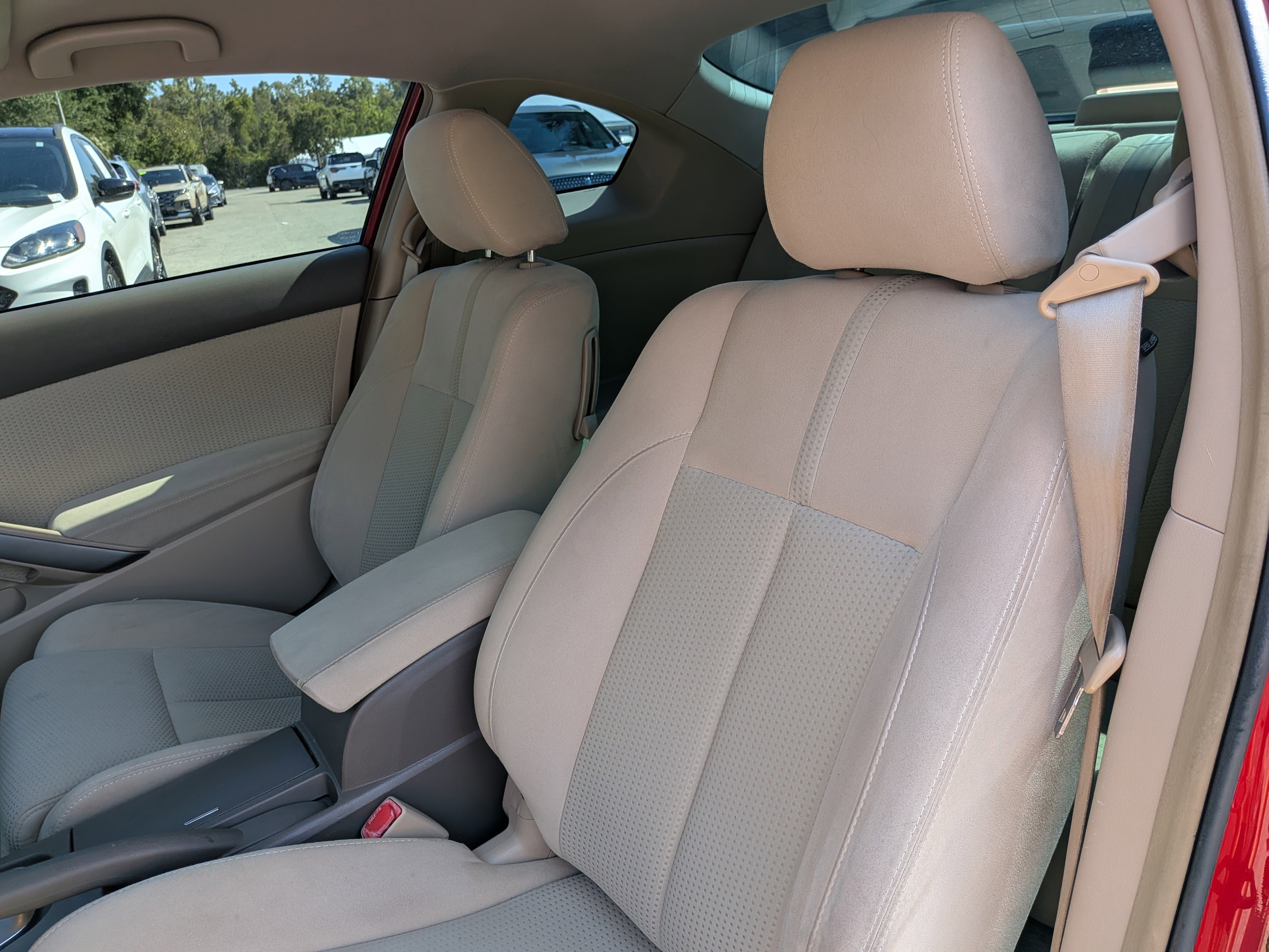 Used 2010 Nissan Altima 2.5 S FWD image 17