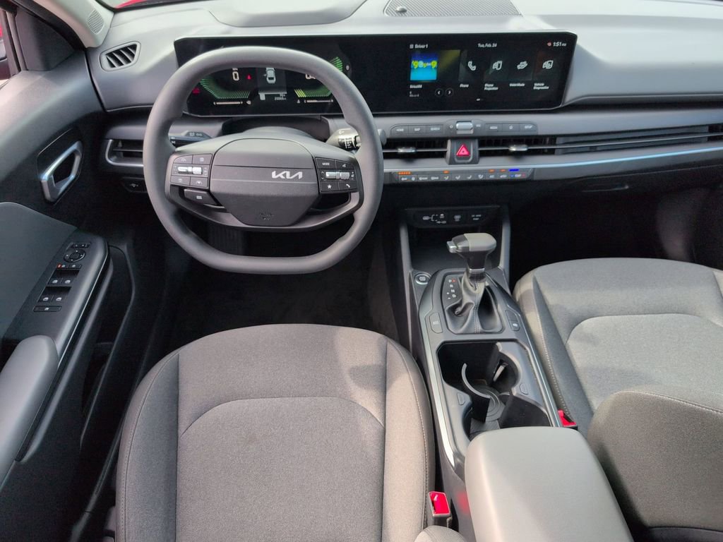 Used 2025 Kia K4 LXS image 26