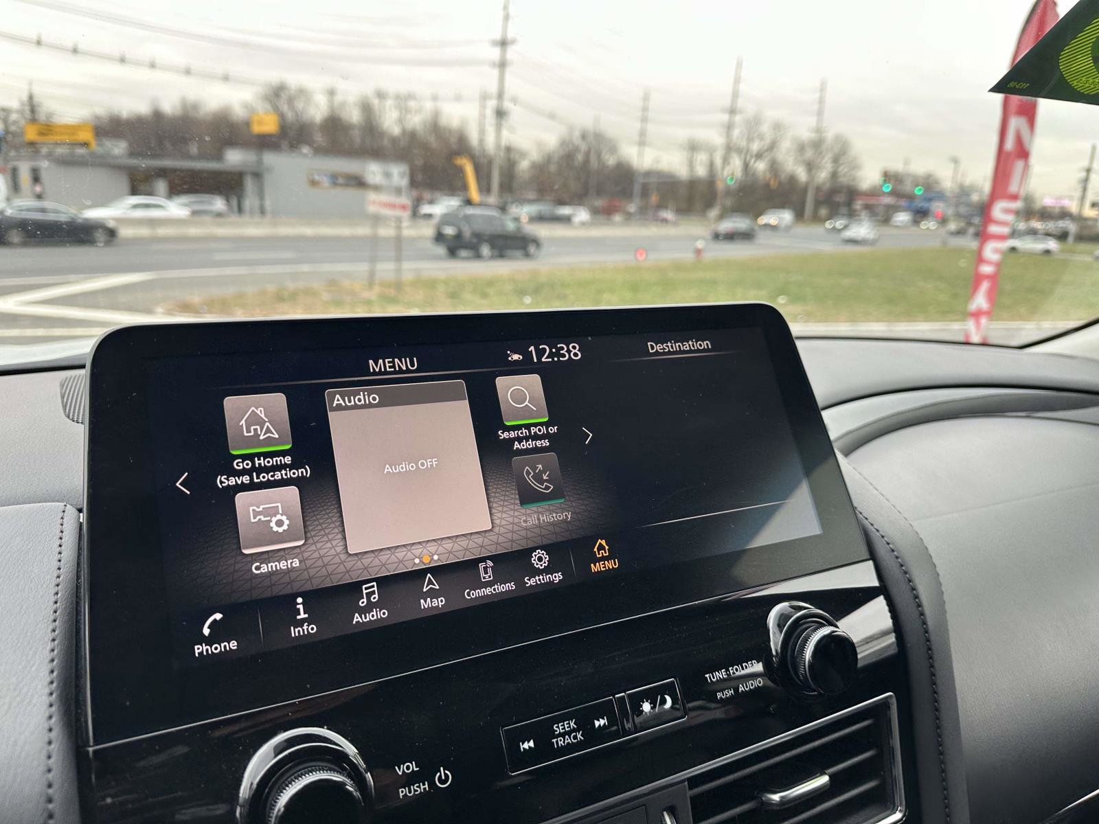 Used 2024 Nissan Armada SV image 57