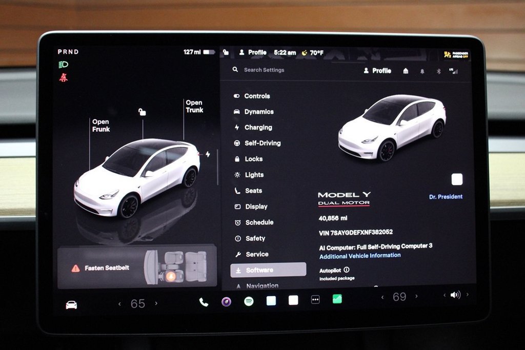 Used 2022 Tesla Model Y Performance AWD/4WD image 16