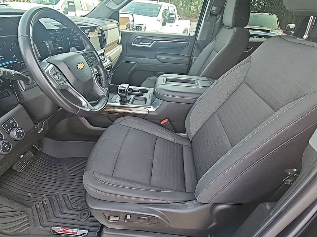 Used 2022 Chevrolet Silverado 1500 LT w/ All Star Edition Plus image 11