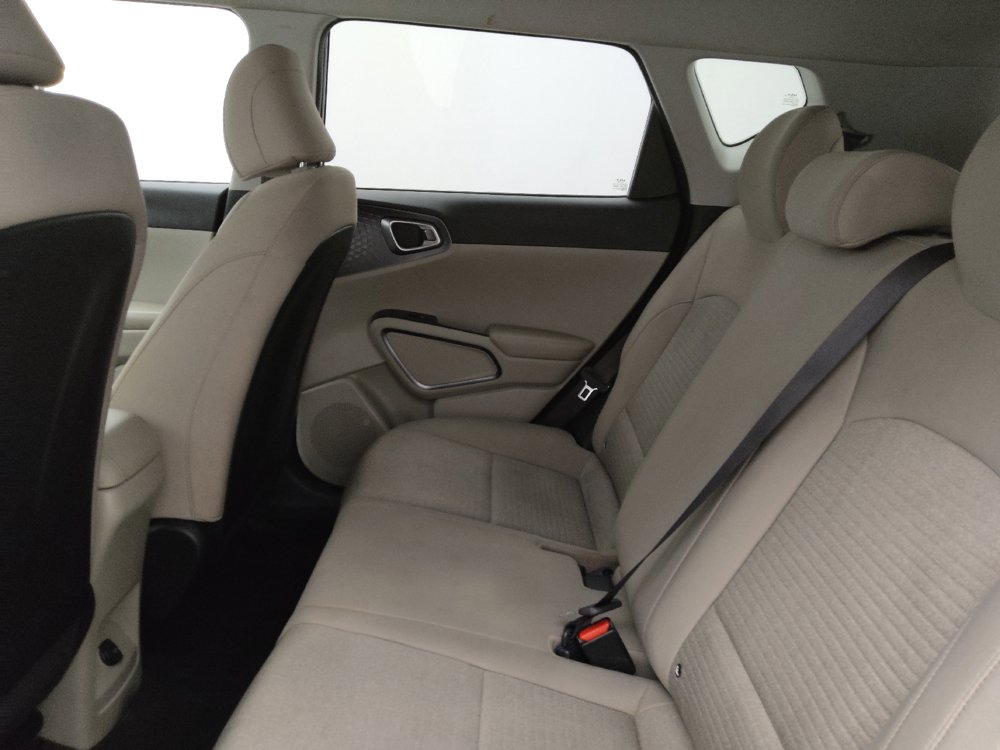 Used 2022 Kia Soul S FWD image 18
