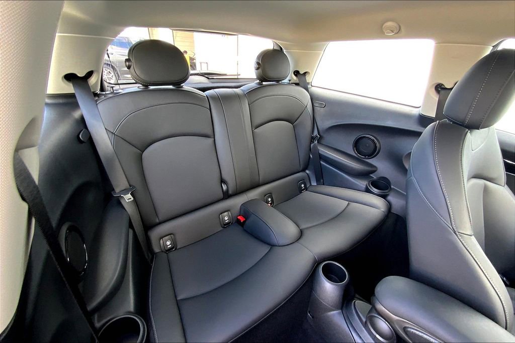 Certified 2024 MINI Cooper S image 27