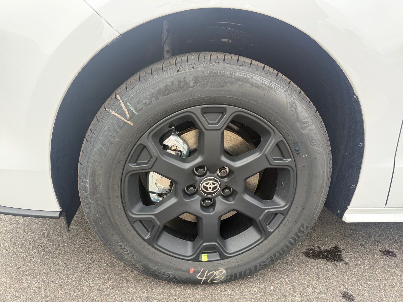 New 2026 Toyota Sienna XLE Woodland Edition AWD/4WD image 24