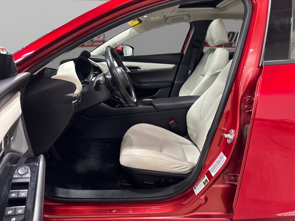 Used 2022 MAZDA MAZDA3 s image 9
