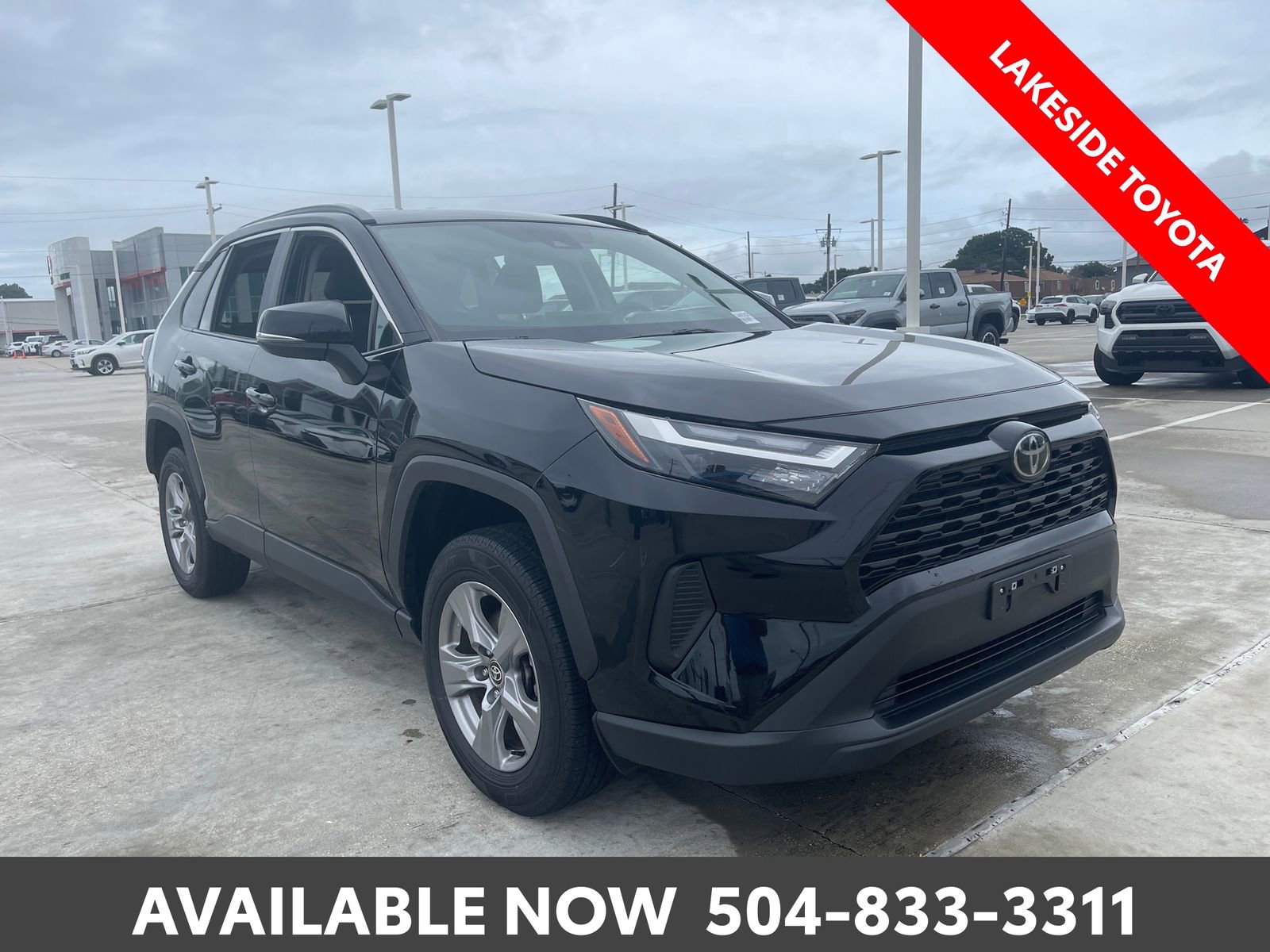Used 2024 Toyota RAV4 XLE AWD/4WD image 7