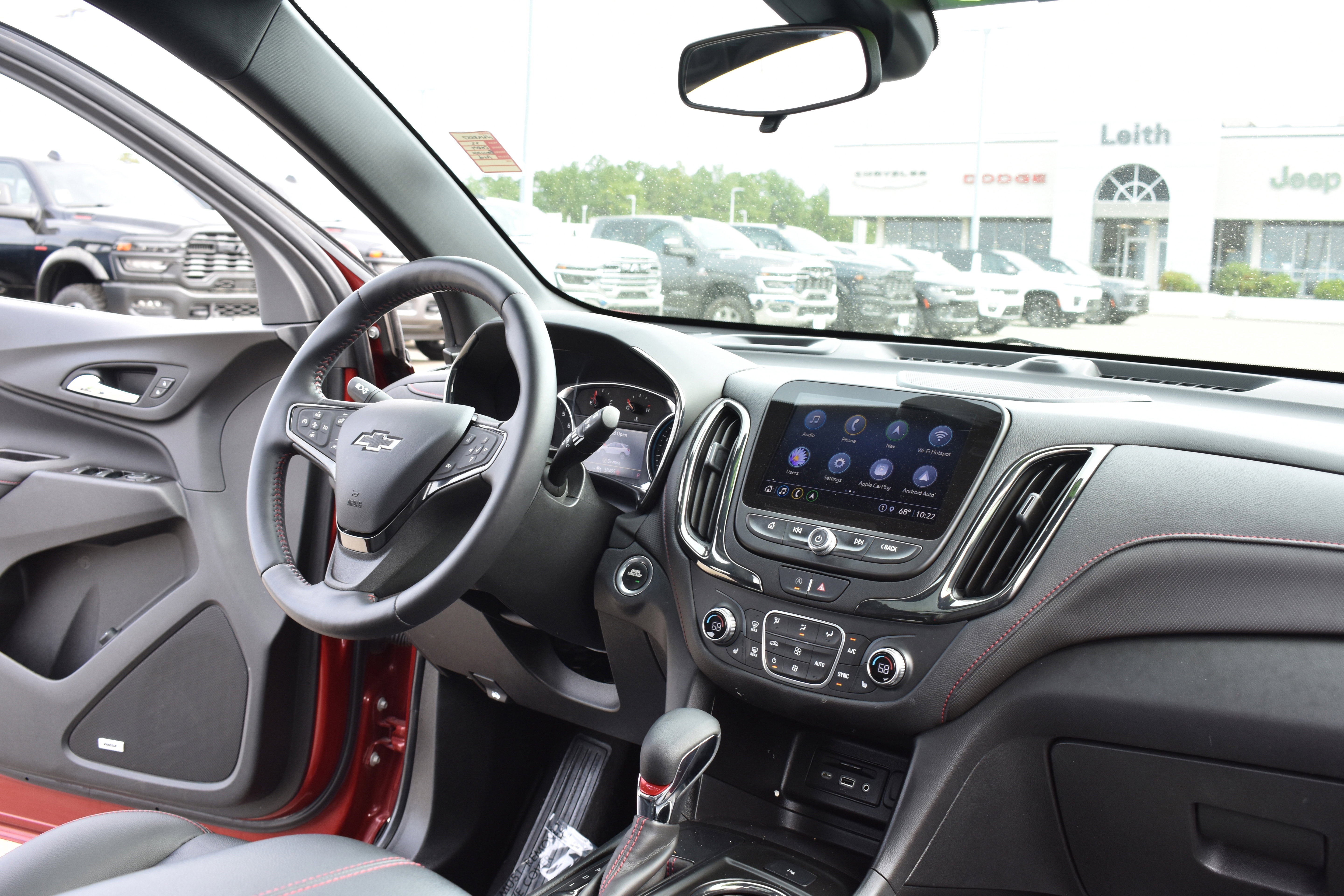 Used 2022 Chevrolet Equinox RS w/ RS Leather Package image 32