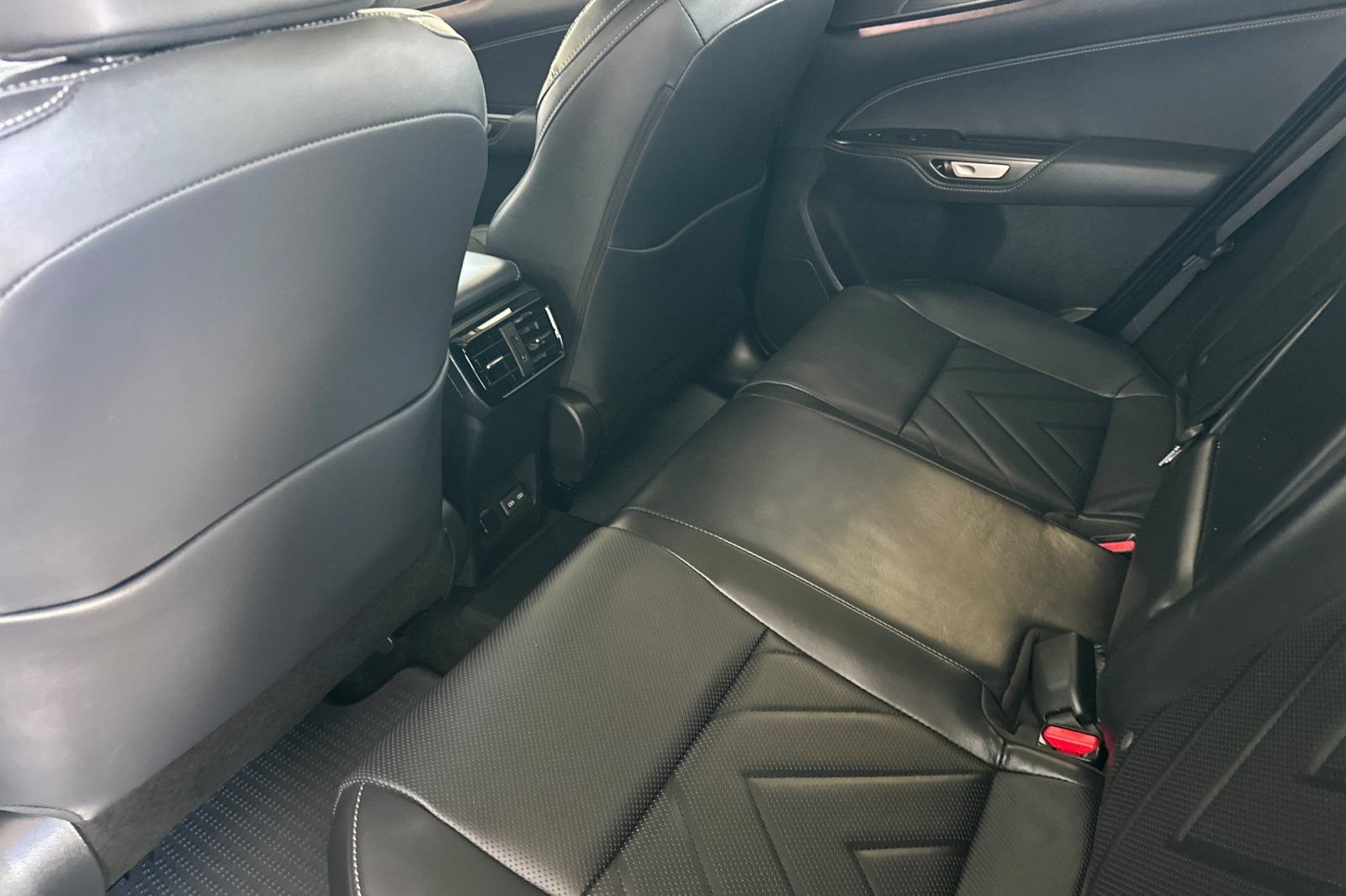 Used 2025 Lexus NX 450h+ AWD w/ Accessory Package (Z2) image 9