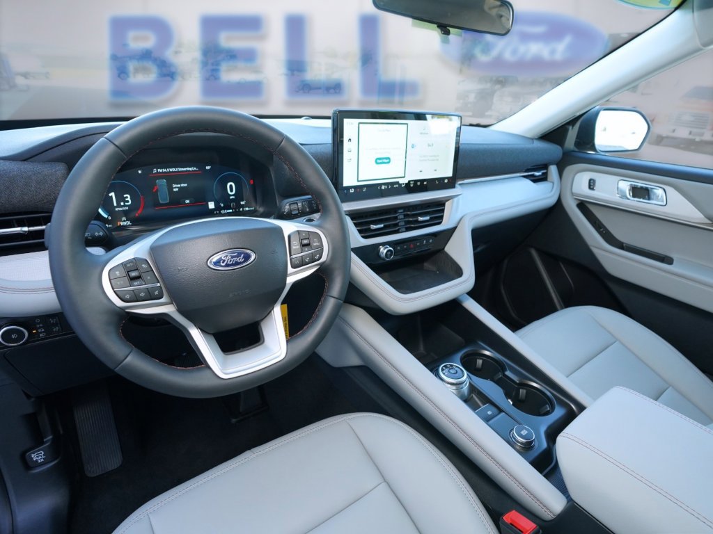 New 2026 Ford Explorer Active w/ Active Comfort Package AWD/4WD image 11