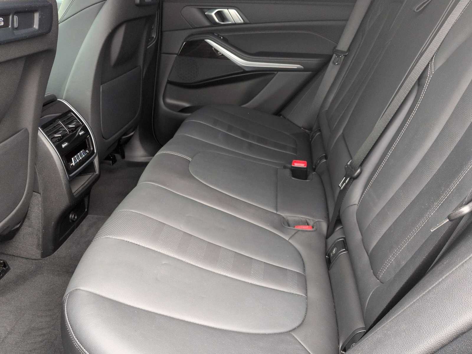 Used 2021 BMW X5 xDrive40i w/ Convenience Package AWD/4WD image 21