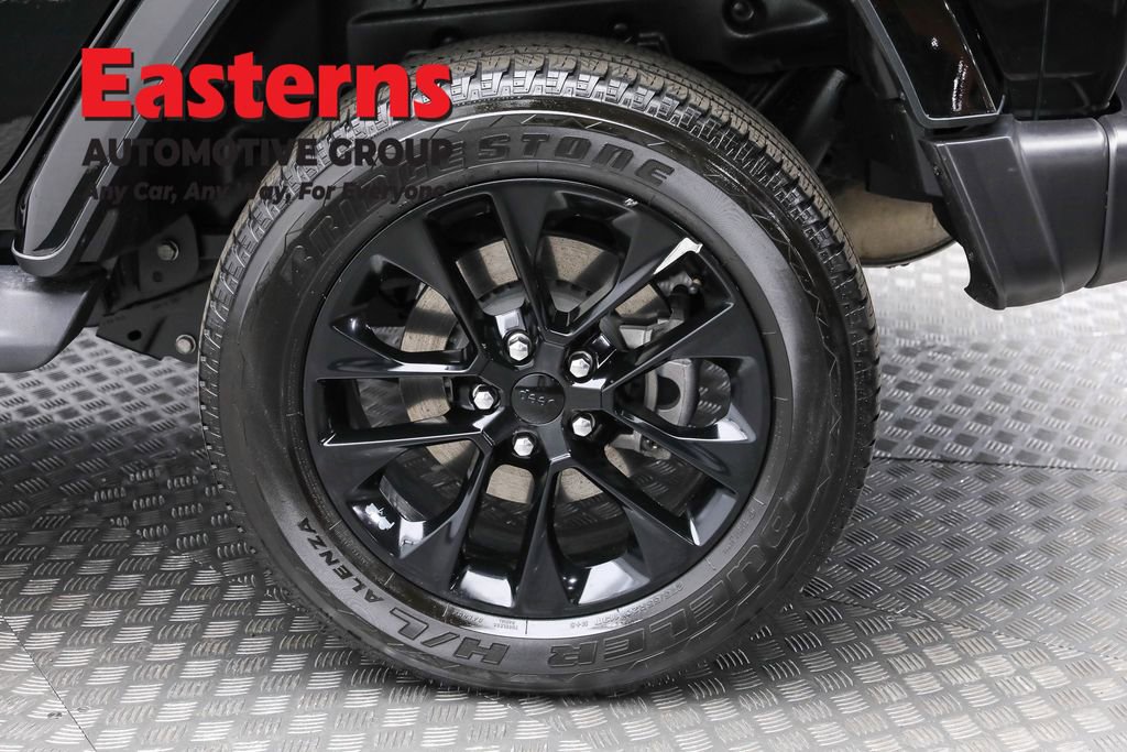 Used 2021 Jeep Wrangler Unlimited Sahara w/ Cold Weather Group image 8