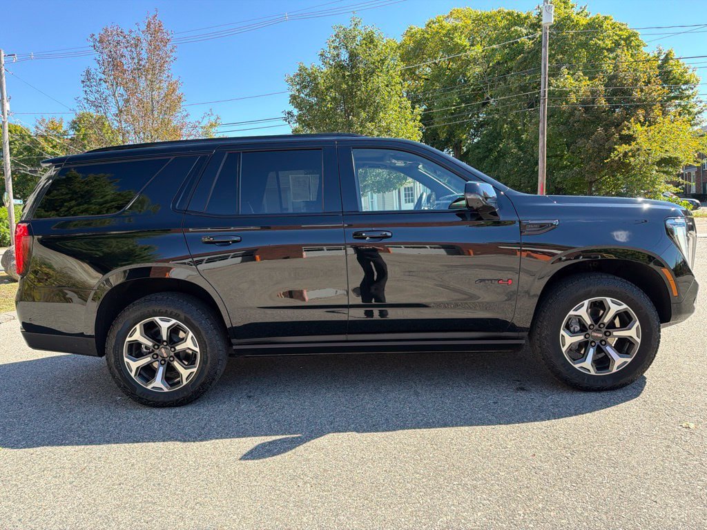 Used 2026 GMC Yukon AT4 Ultimate AWD/4WD image 8