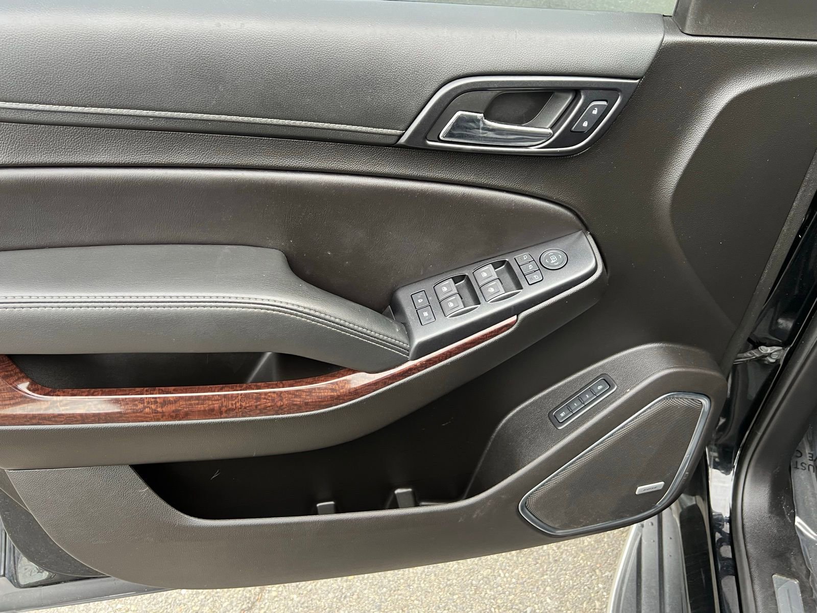 Used 2019 GMC Yukon SLT image 16