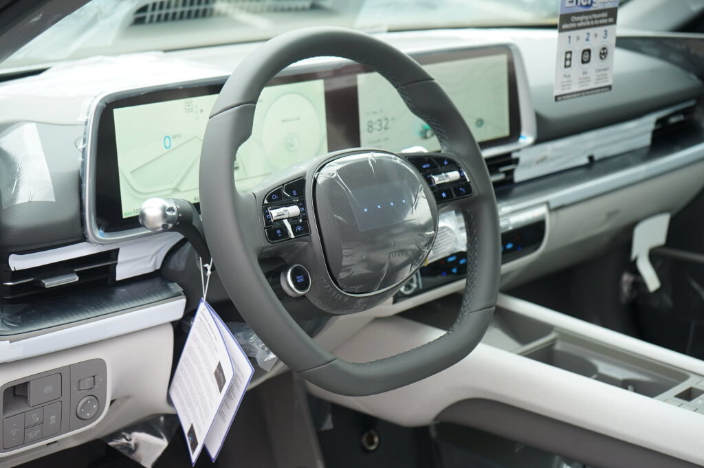 New 2025 Hyundai Ioniq 6 SEL AWD/4WD image 10