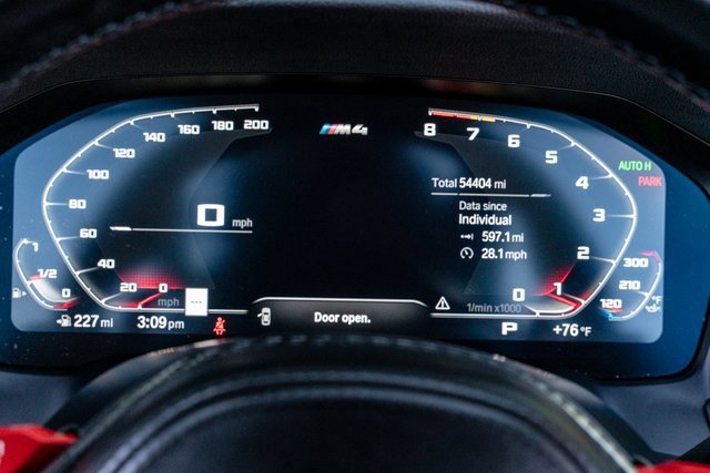 Used 2022 BMW M4 xDrive Competition w/ Executive Package image 14