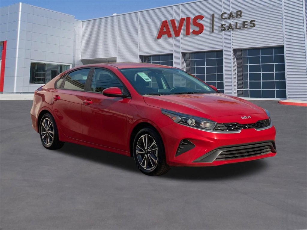 Used 2024 Kia Forte LXS image 3