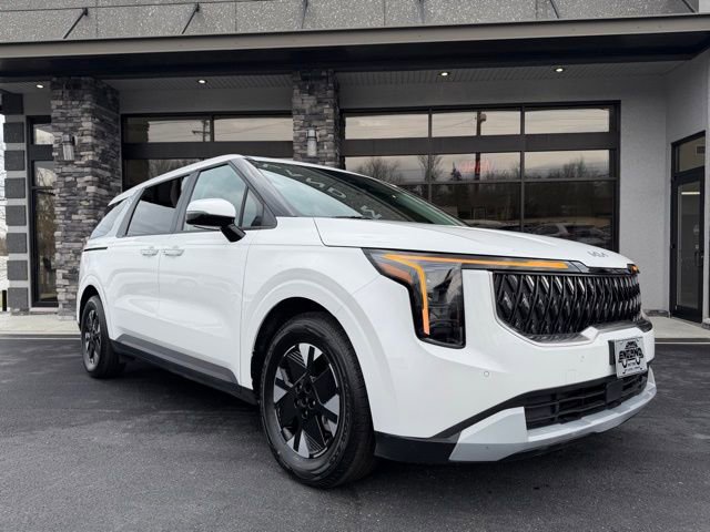 Used 2026 Kia Carnival LXS image 2