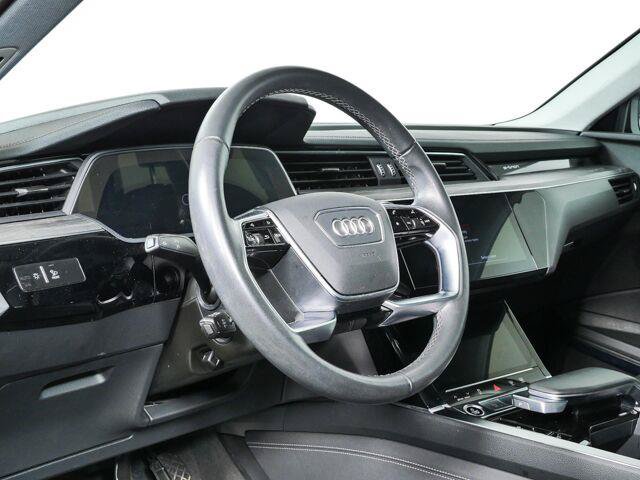 Used 2023 Audi e-tron Premium Plus w/ Premium Plus Package AWD/4WD image 5